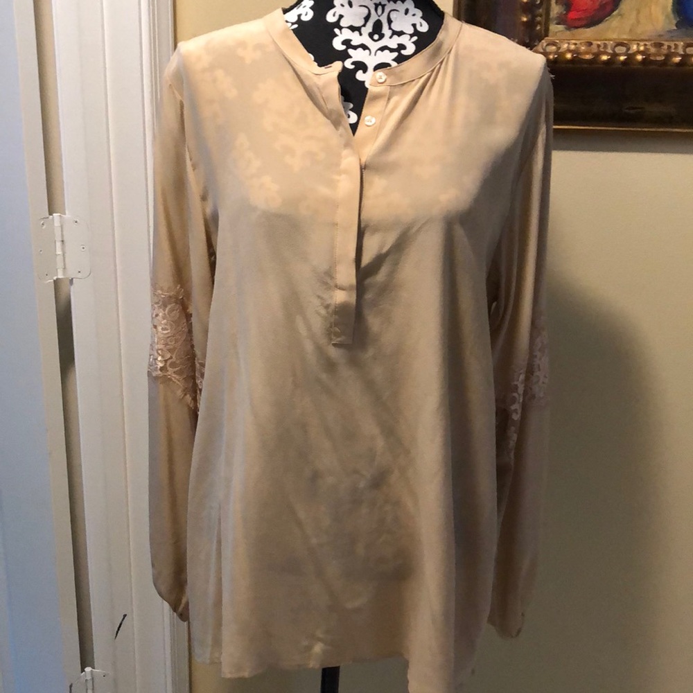 🆕🌟AS by DF Silk & Lace Mauve, partially front buttoned long sleeved blouse